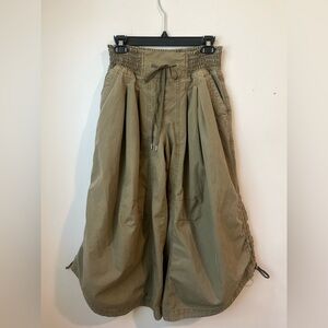 Anthropologie Oversized Utility Trek Pants Army Green Size XS In Good Condition